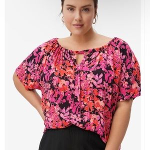 ellos Keyhole Peasant Blouse
NWOT